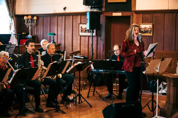 Singer Katie Lipka